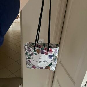 Vera Bradley small gift bag with long handles Good condition
